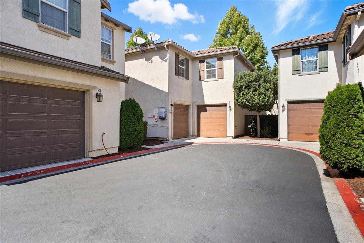 Detail Gallery Image 31 of 35 For 125 Lusitano Way, Gilroy,  CA 95020 - 4 Beds | 3 Baths