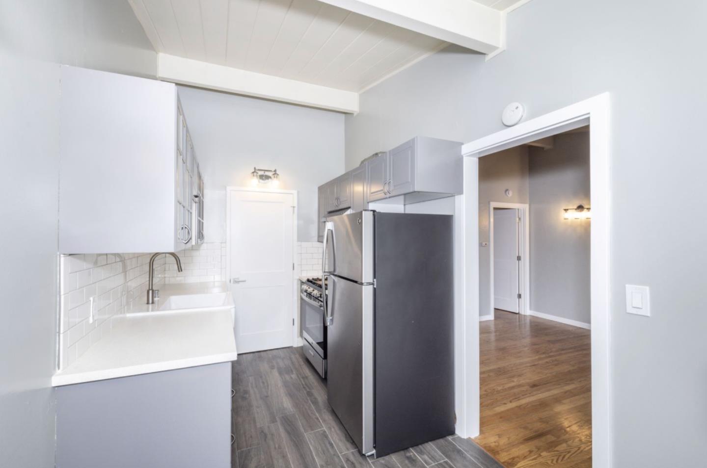 Detail Gallery Image 13 of 30 For 3213-17 Alma St, Palo Alto,  CA 94306 - – Beds | – Baths