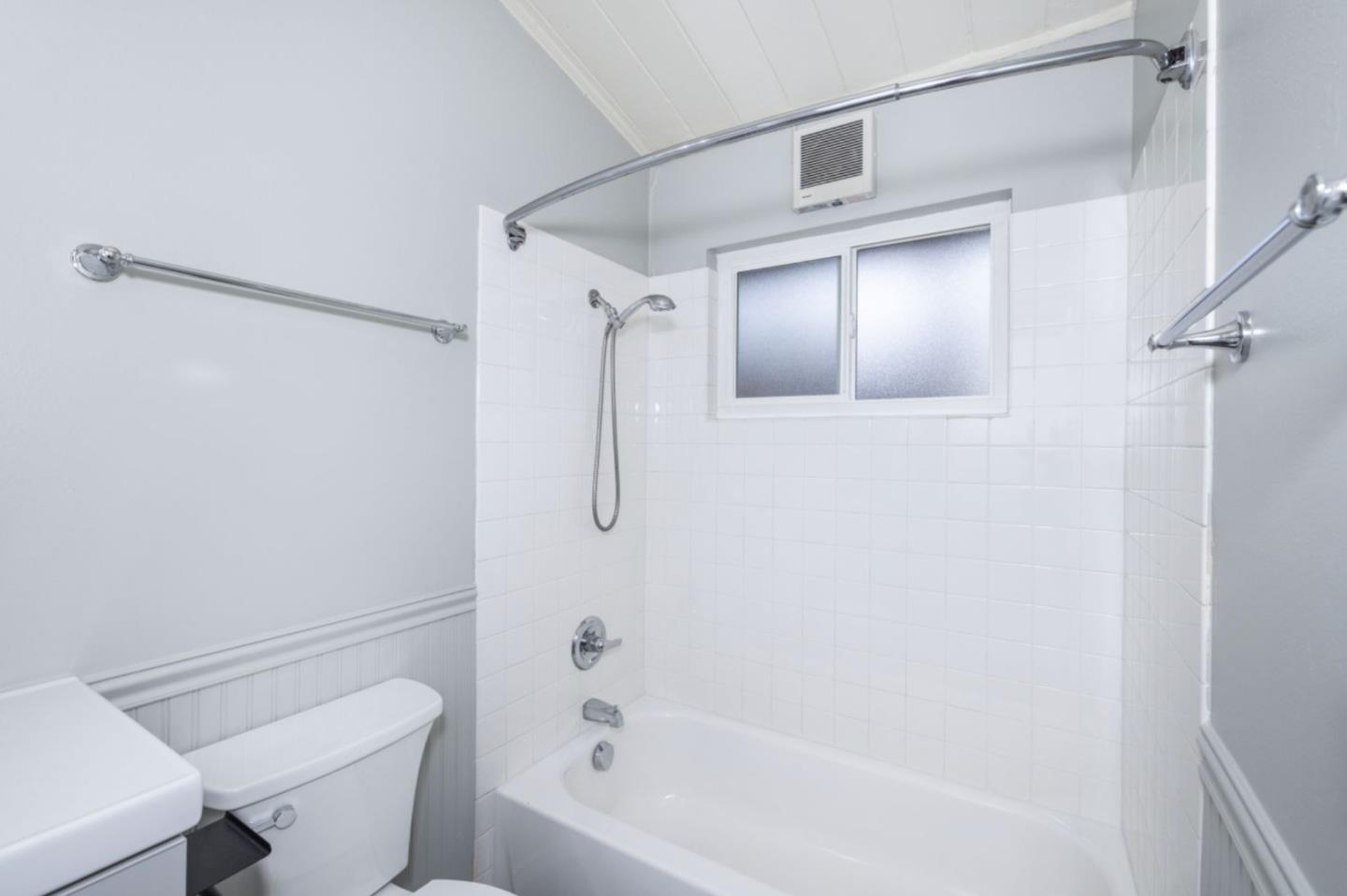 Detail Gallery Image 18 of 30 For 3213-17 Alma St, Palo Alto,  CA 94306 - – Beds | – Baths