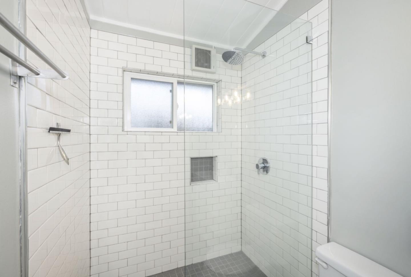 Detail Gallery Image 26 of 30 For 3213-17 Alma St, Palo Alto,  CA 94306 - – Beds | – Baths