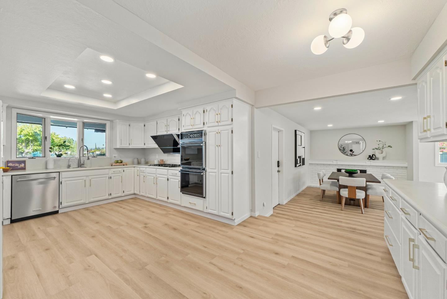 Detail Gallery Image 14 of 57 For 816 Waldo Rd, Campbell,  CA 95008 - 3 Beds | 2 Baths