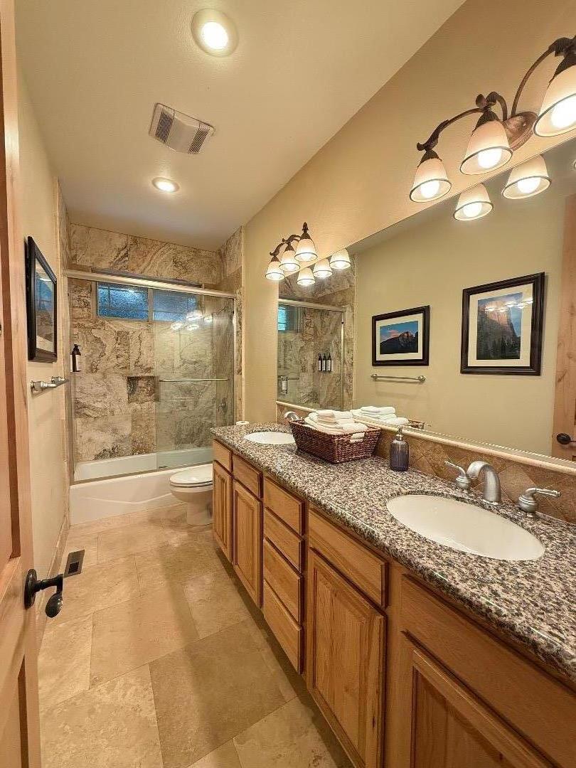 Detail Gallery Image 24 of 31 For 1528 Chippewa St, South Lake Tahoe,  CA 96150 - 5 Beds | 3 Baths