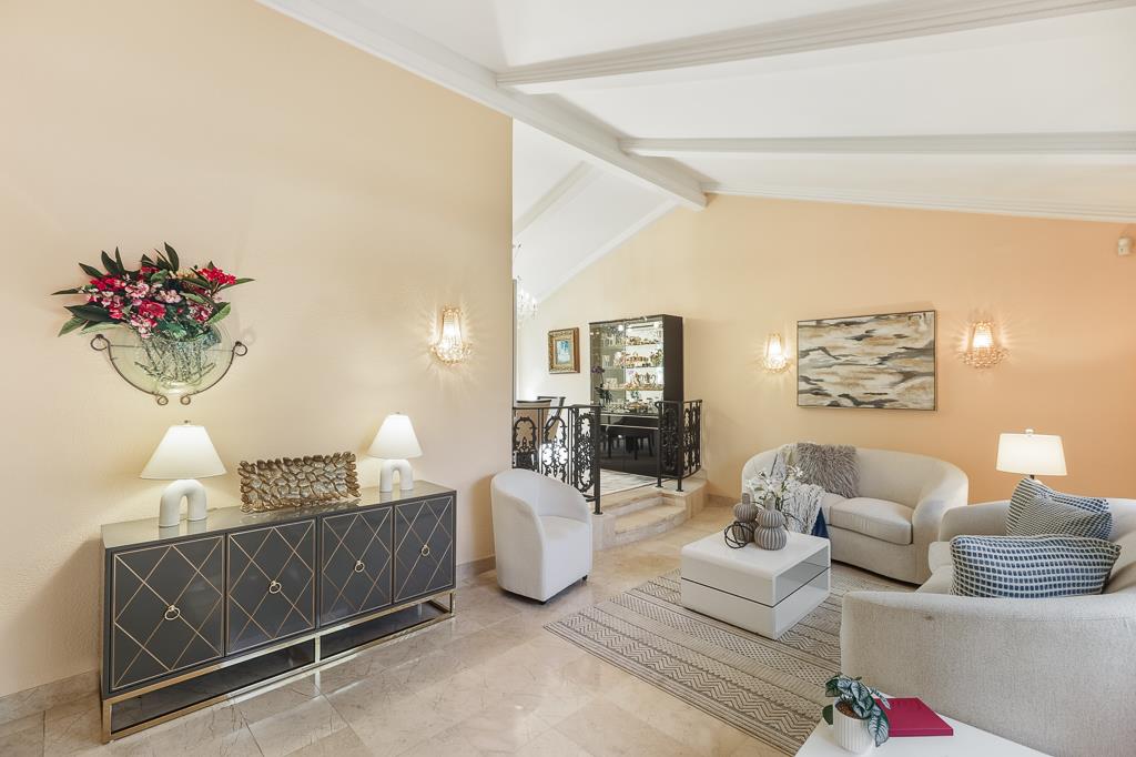 Detail Gallery Image 11 of 117 For 5459 Entrada Cedros, San Jose,  CA 95123 - 4 Beds | 3 Baths