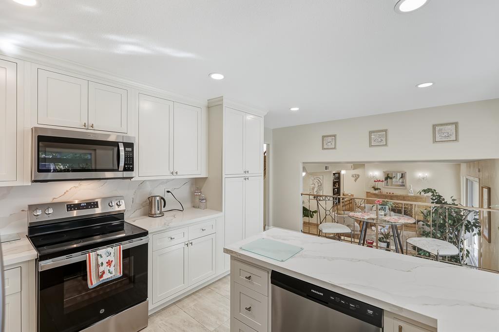 Detail Gallery Image 29 of 117 For 5459 Entrada Cedros, San Jose,  CA 95123 - 4 Beds | 3 Baths