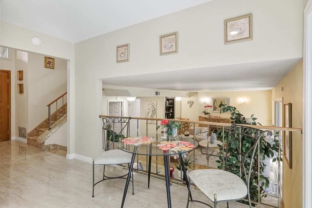 Detail Gallery Image 32 of 117 For 5459 Entrada Cedros, San Jose,  CA 95123 - 4 Beds | 3 Baths