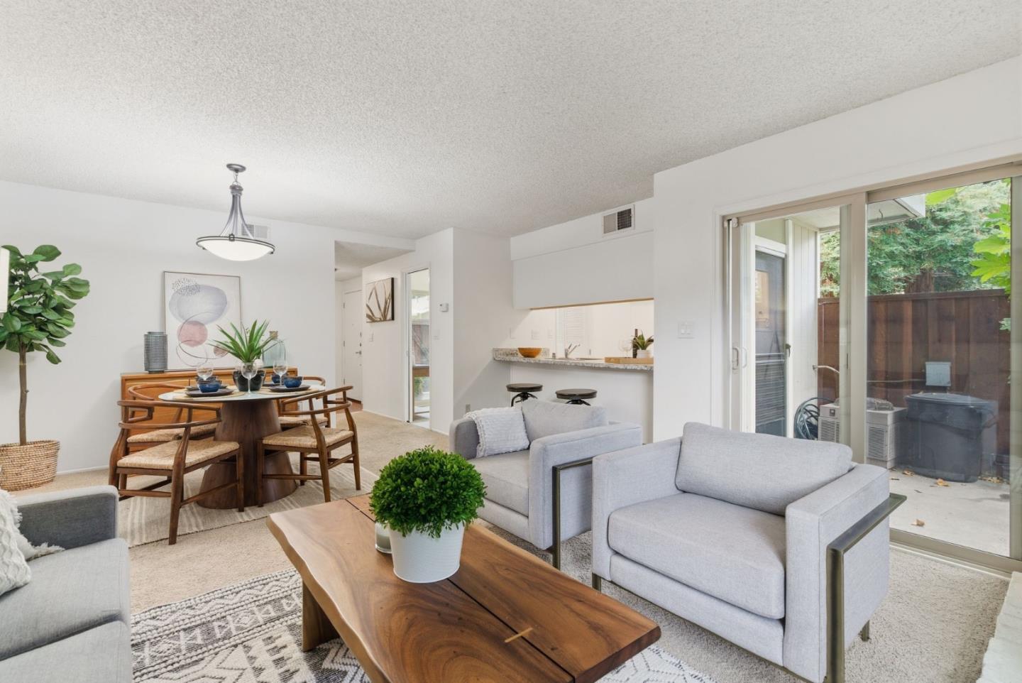 Detail Gallery Image 6 of 27 For 1123 San Ramon Valley Blvd, Danville,  CA 94526 - 3 Beds | 2/1 Baths