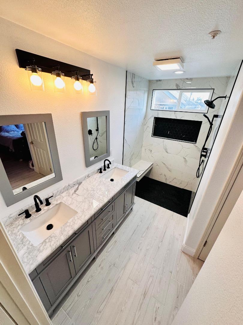 Detail Gallery Image 12 of 18 For 1958 Bradbury St, Salinas,  CA 93906 - 3 Beds | 2/1 Baths