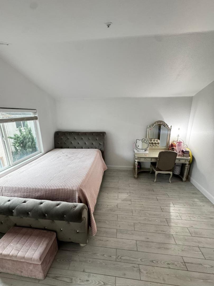 Detail Gallery Image 15 of 18 For 1958 Bradbury St, Salinas,  CA 93906 - 3 Beds | 2/1 Baths