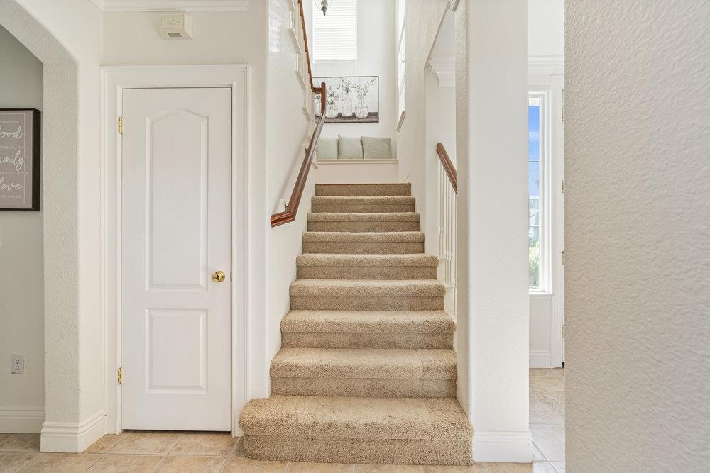 Detail Gallery Image 16 of 85 For 310 via Vaquero Norte, San Juan Bautista,  CA 95045 - 4 Beds | 3/1 Baths