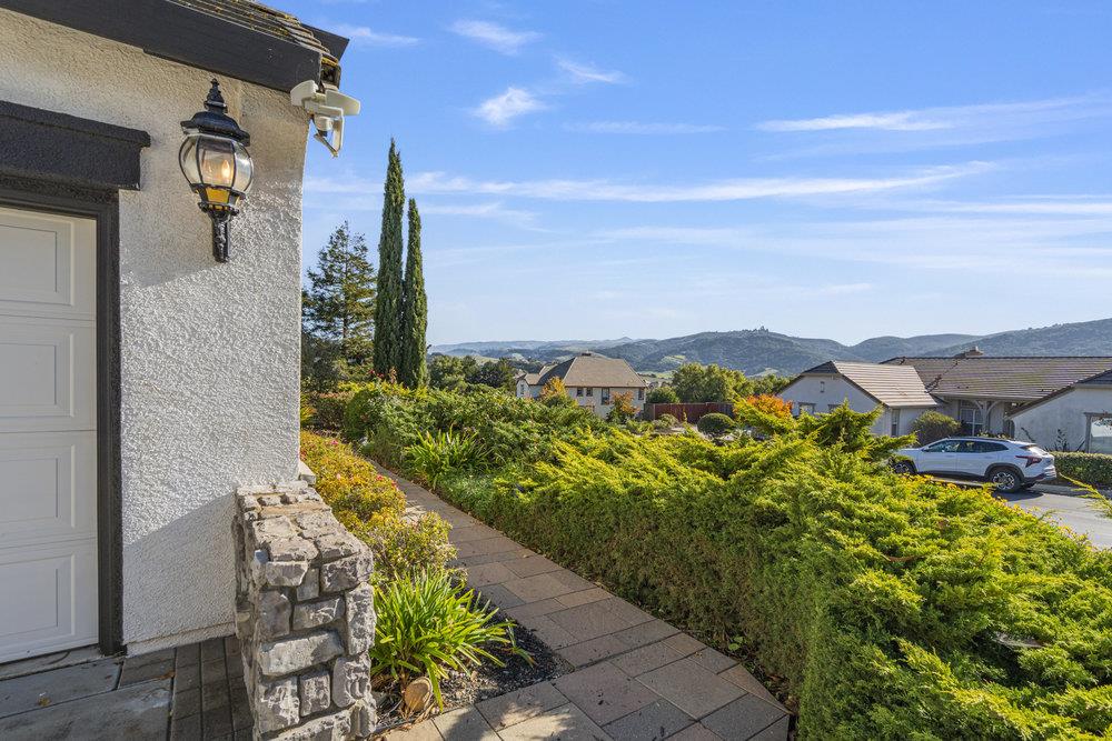 Detail Gallery Image 7 of 85 For 310 via Vaquero Norte, San Juan Bautista,  CA 95045 - 4 Beds | 3/1 Baths