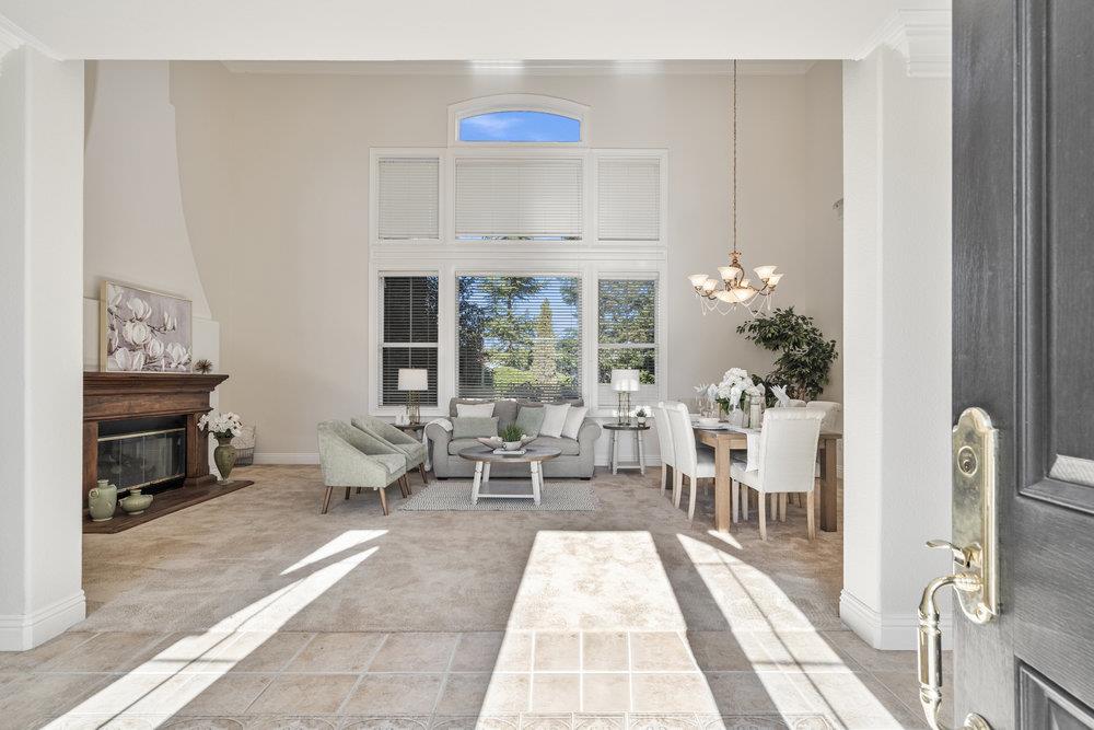 Detail Gallery Image 9 of 85 For 310 via Vaquero Norte, San Juan Bautista,  CA 95045 - 4 Beds | 3/1 Baths