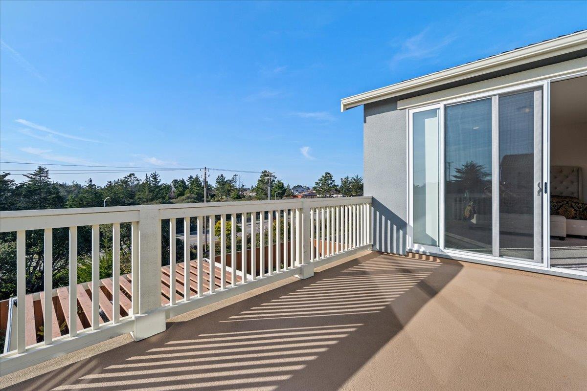 Detail Gallery Image 15 of 23 For 3013 Arido Way, Marina,  CA 93933 - 4 Beds | 3 Baths