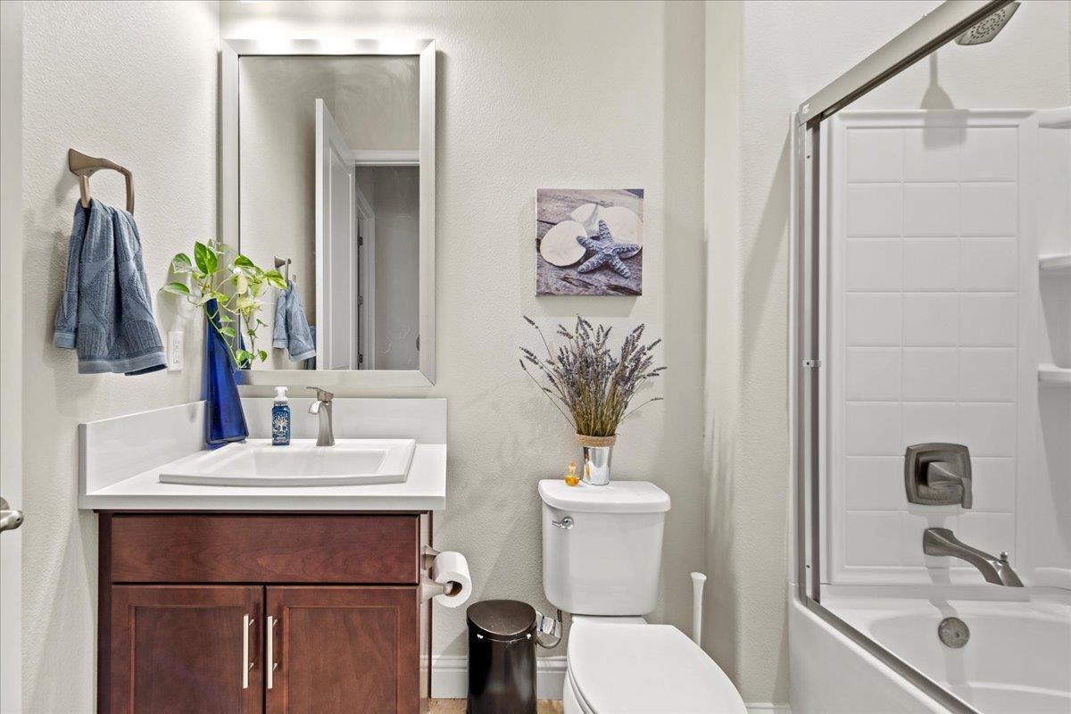 Detail Gallery Image 17 of 23 For 3013 Arido Way, Marina,  CA 93933 - 4 Beds | 3 Baths