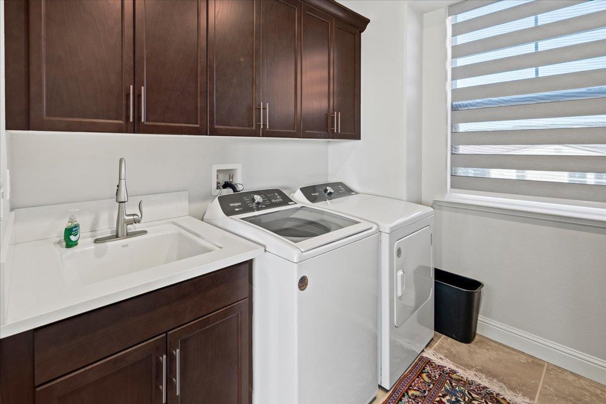 Detail Gallery Image 21 of 23 For 3013 Arido Way, Marina,  CA 93933 - 4 Beds | 3 Baths