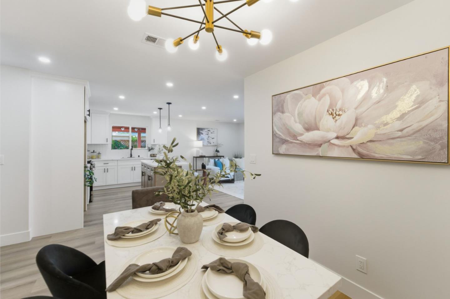 Detail Gallery Image 11 of 29 For 391 Gross St, Milpitas,  CA 95035 - 4 Beds | 2 Baths