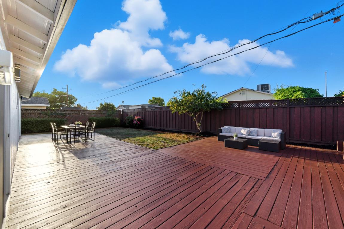 Detail Gallery Image 26 of 29 For 391 Gross St, Milpitas,  CA 95035 - 4 Beds | 2 Baths