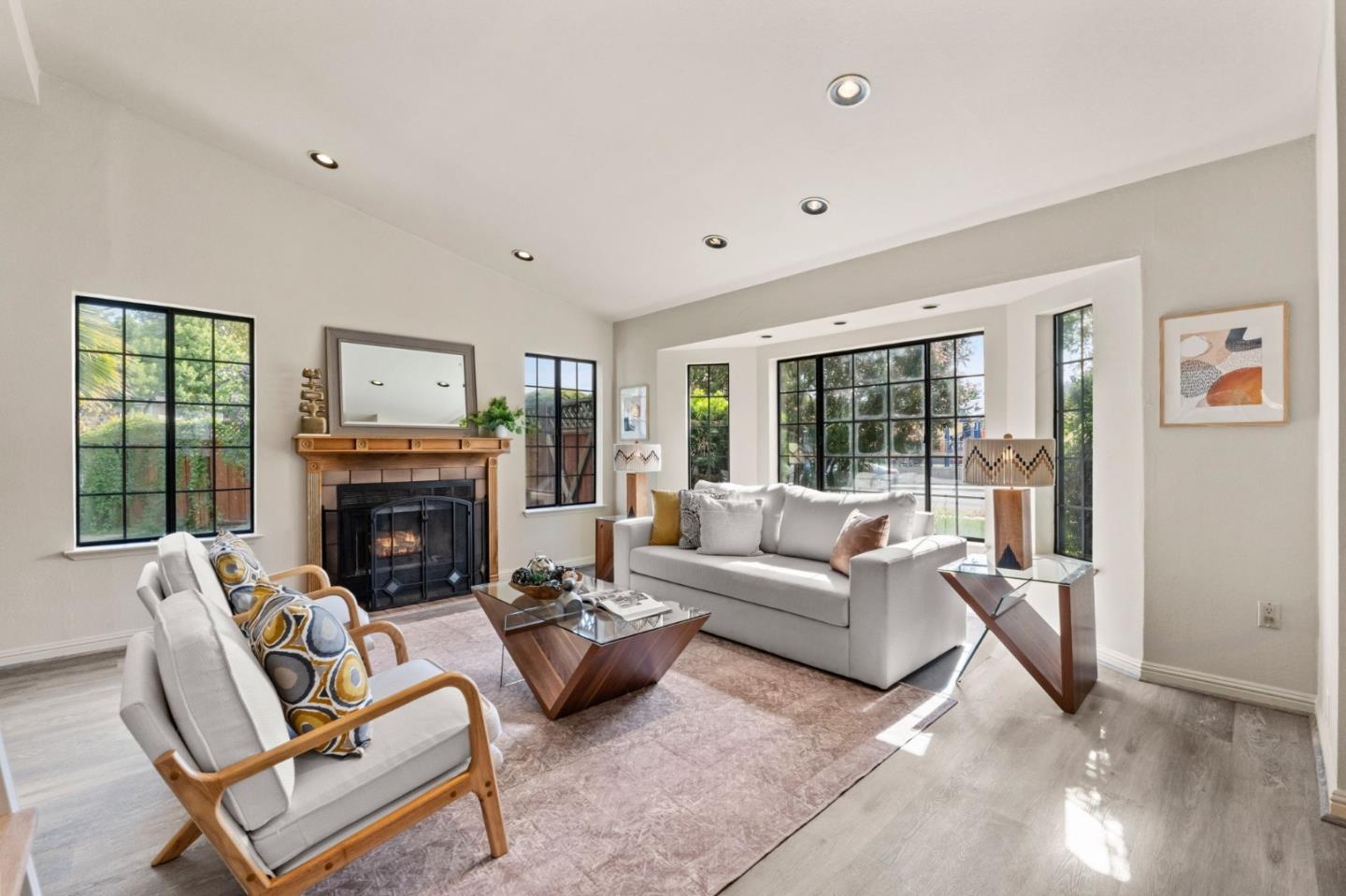 Detail Gallery Image 15 of 58 For 847 Wren Dr, San Jose,  CA 95125 - 3 Beds | 2 Baths