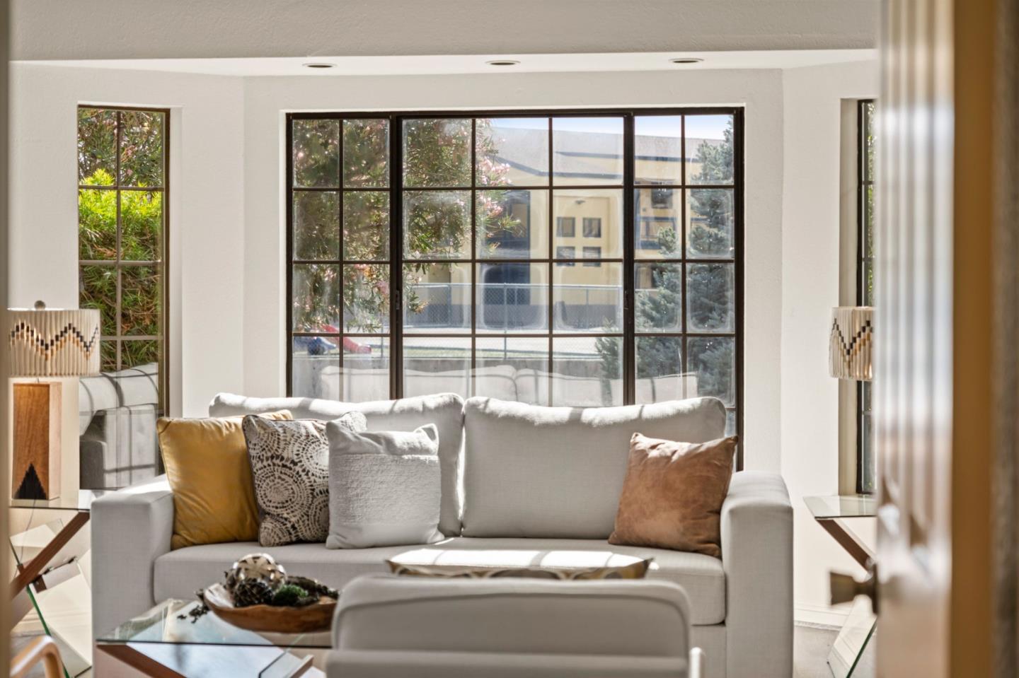 Detail Gallery Image 17 of 58 For 847 Wren Dr, San Jose,  CA 95125 - 3 Beds | 2 Baths