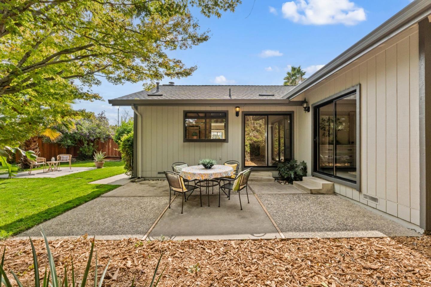 Detail Gallery Image 5 of 58 For 847 Wren Dr, San Jose,  CA 95125 - 3 Beds | 2 Baths