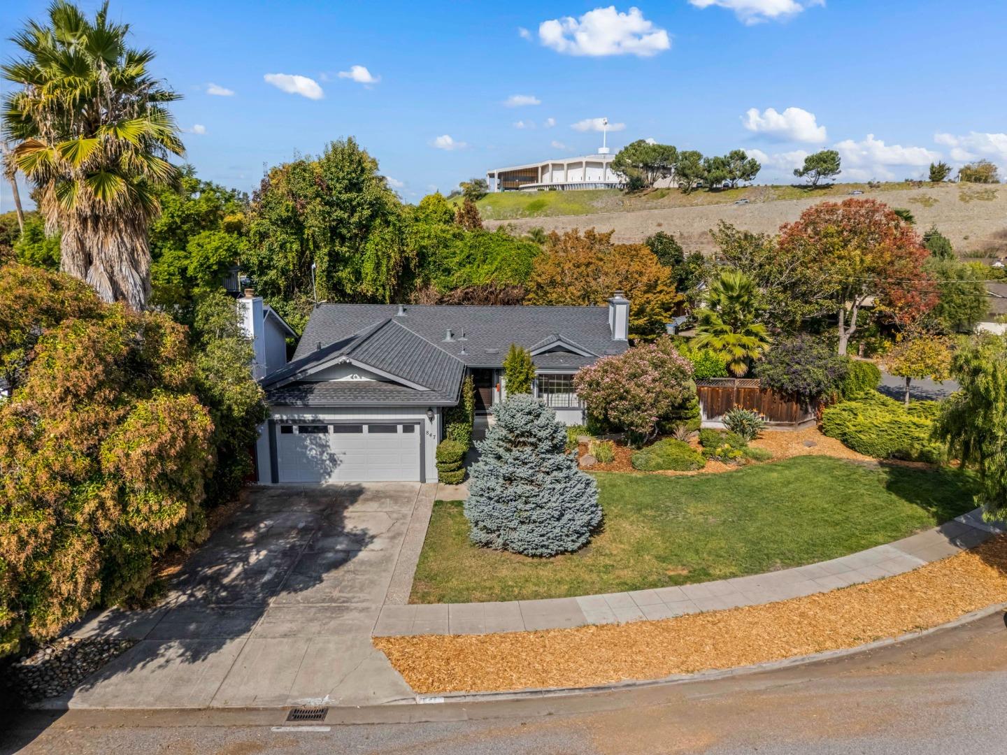 Detail Gallery Image 7 of 58 For 847 Wren Dr, San Jose,  CA 95125 - 3 Beds | 2 Baths