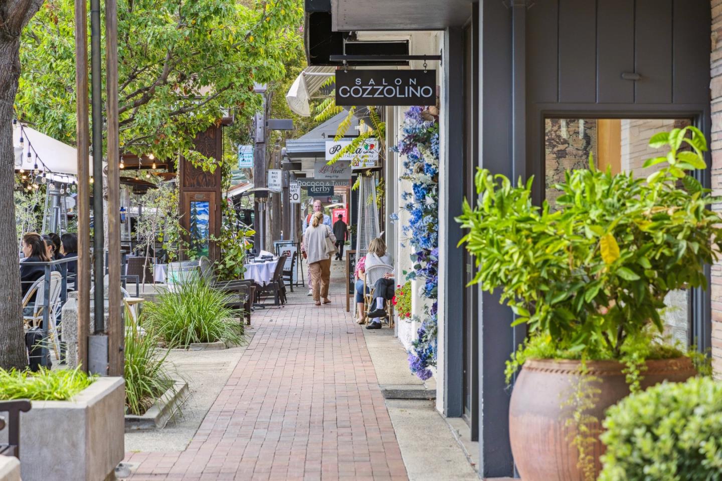 Detail Gallery Image 10 of 10 For 308 Yale Rd, Menlo Park,  CA 94025 - 5 Beds | 4/1 Baths