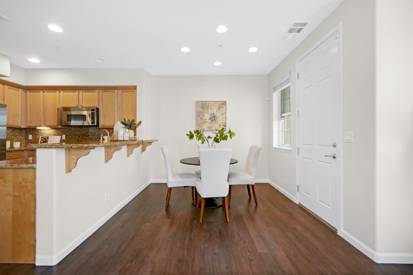 Detail Gallery Image 21 of 48 For 2502 Jetty Dr, Richmond,  CA 94804 - 2 Beds | 2/1 Baths