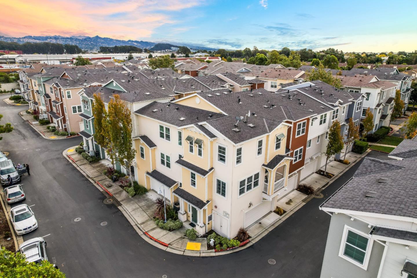 Detail Gallery Image 3 of 48 For 2502 Jetty Dr, Richmond,  CA 94804 - 2 Beds | 2/1 Baths