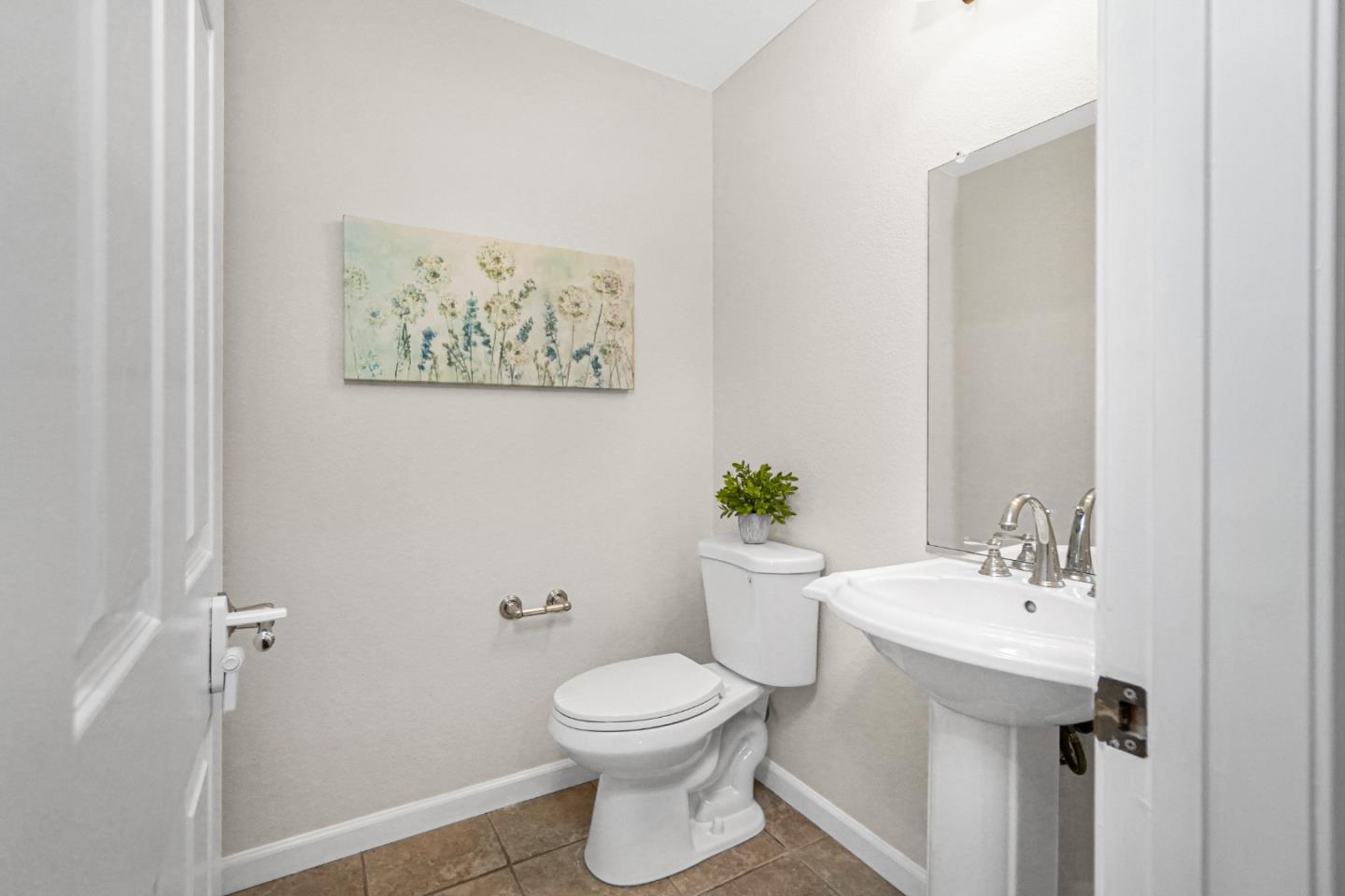 Detail Gallery Image 31 of 48 For 2502 Jetty Dr, Richmond,  CA 94804 - 2 Beds | 2/1 Baths