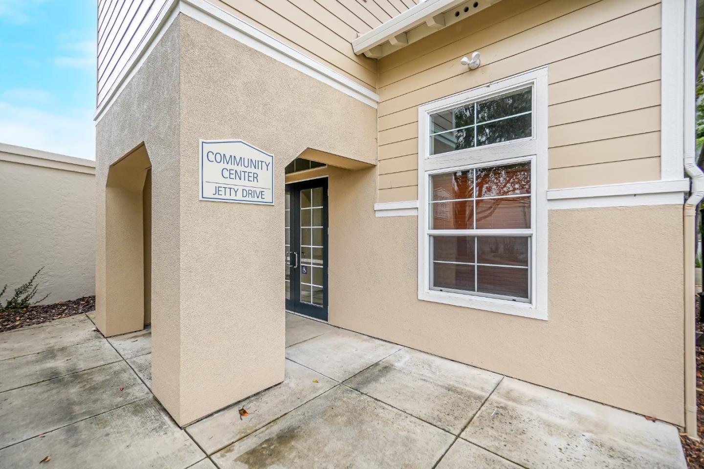 Detail Gallery Image 43 of 48 For 2502 Jetty Dr, Richmond,  CA 94804 - 2 Beds | 2/1 Baths