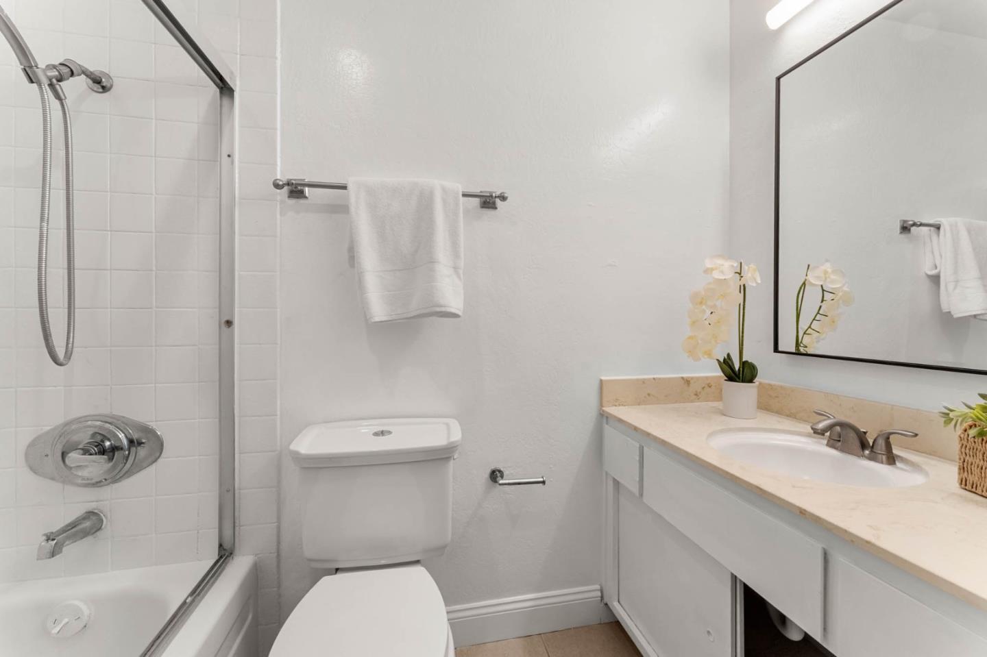 Detail Gallery Image 16 of 34 For 4415 Norwalk Dr #3,  San Jose,  CA 95129 - 3 Beds | 2/1 Baths