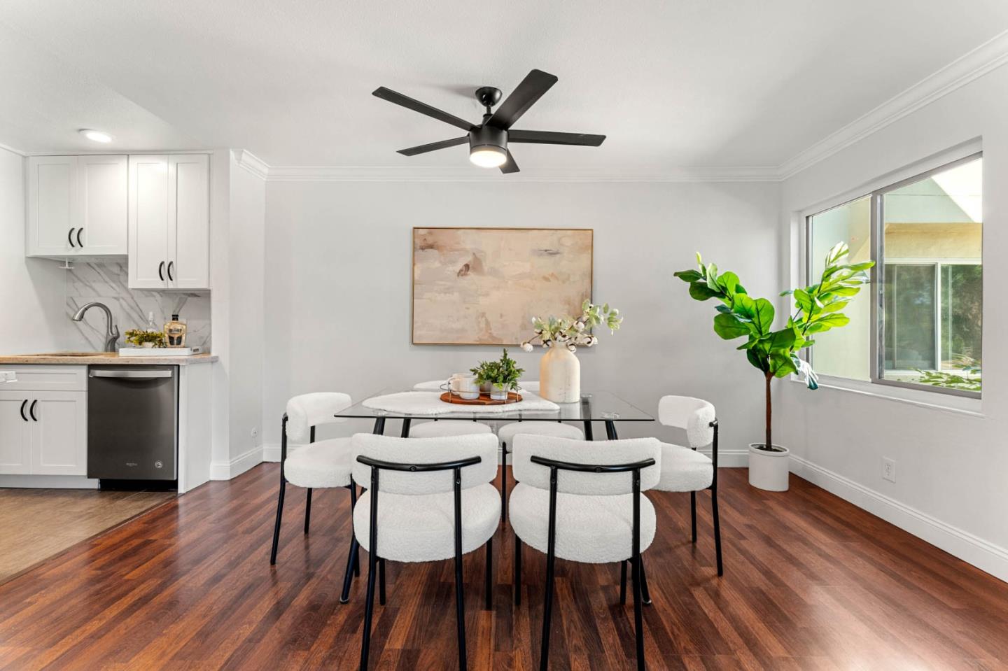 Detail Gallery Image 8 of 34 For 4415 Norwalk Dr #3,  San Jose,  CA 95129 - 3 Beds | 2/1 Baths