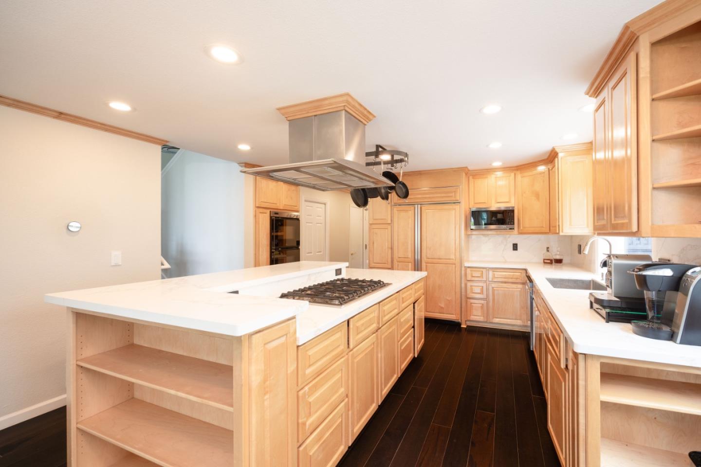 Detail Gallery Image 16 of 63 For 447 Burning Tree Ct, Half Moon Bay,  CA 94019 - 3 Beds | 2/1 Baths