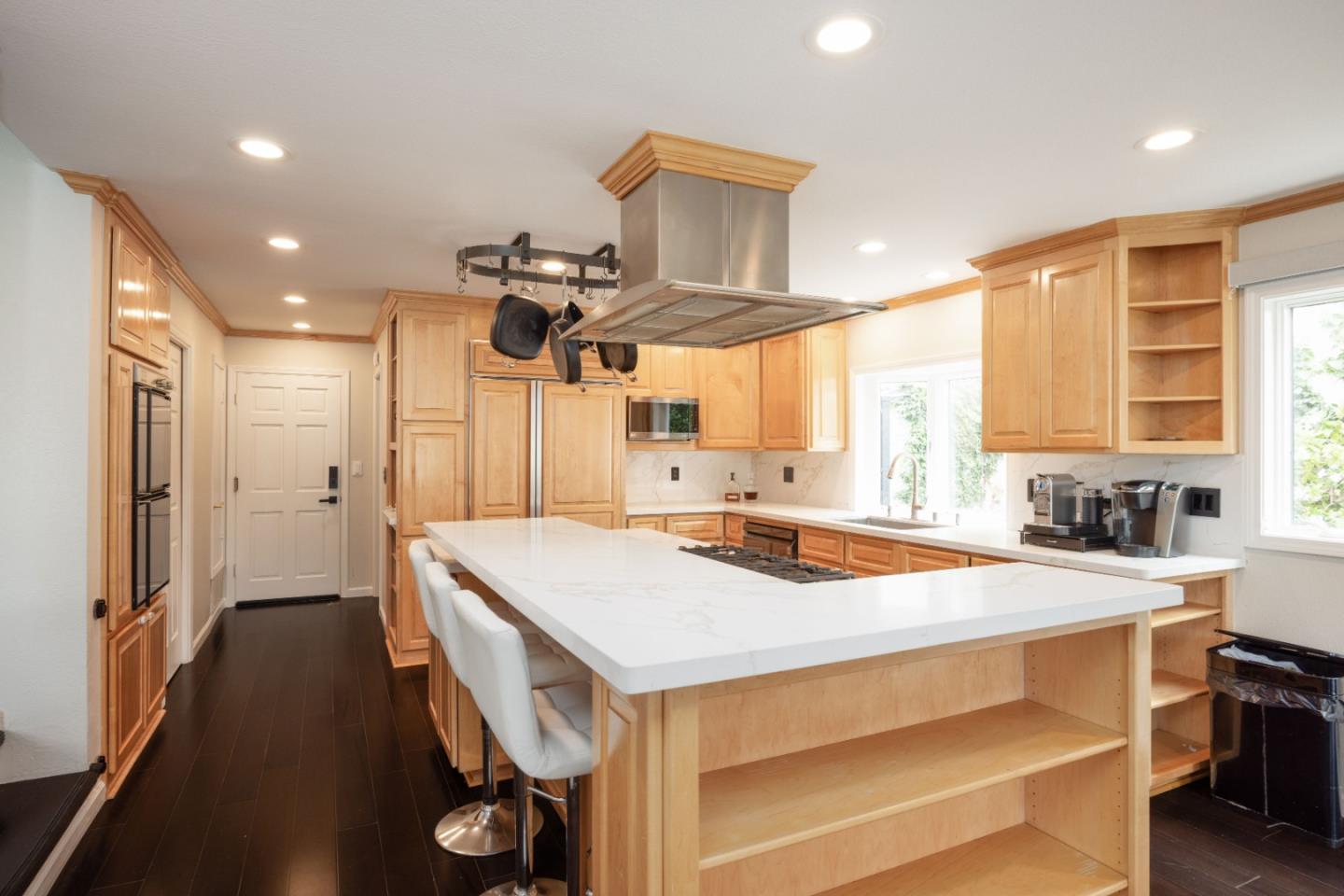 Detail Gallery Image 17 of 63 For 447 Burning Tree Ct, Half Moon Bay,  CA 94019 - 3 Beds | 2/1 Baths