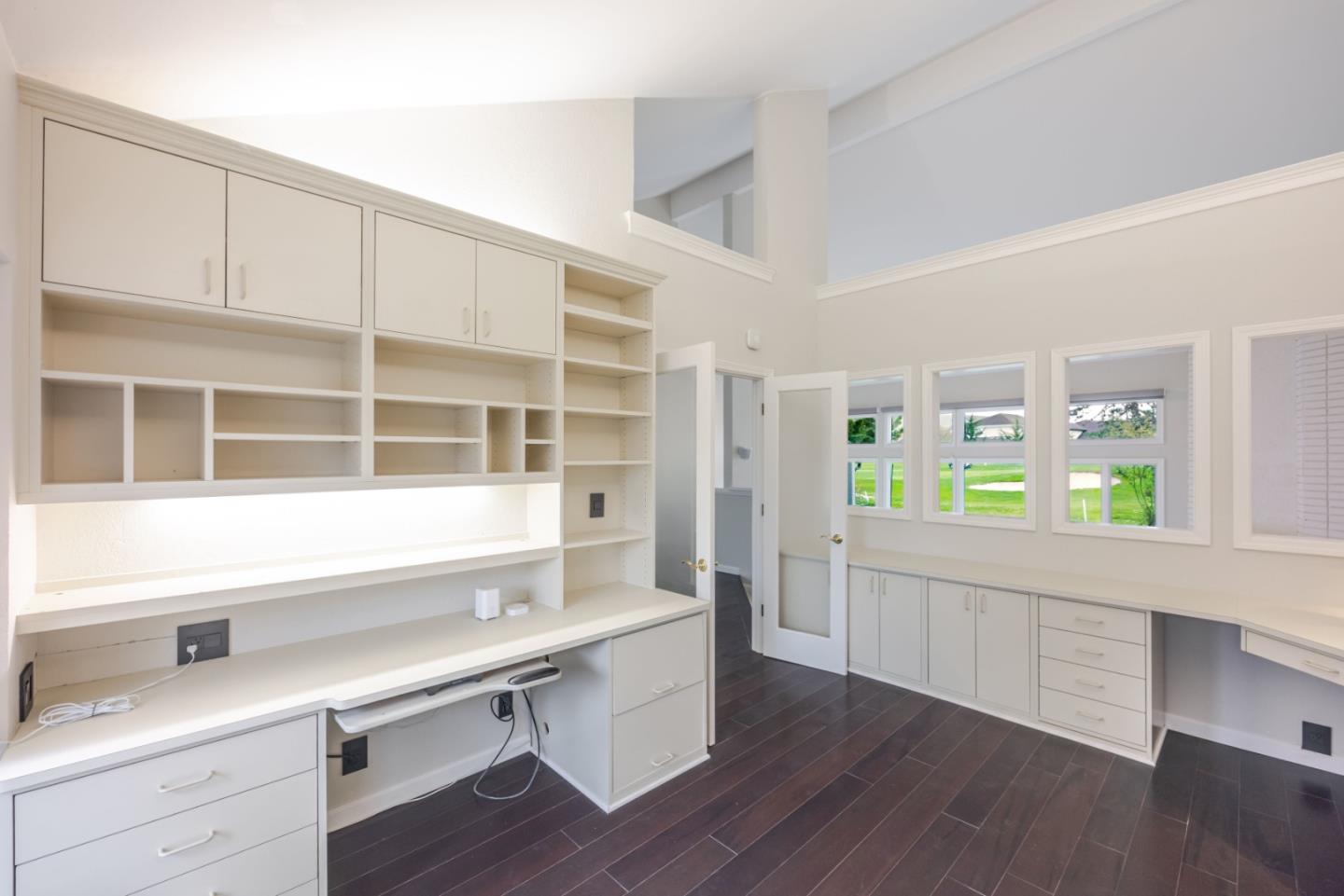 Detail Gallery Image 26 of 63 For 447 Burning Tree Ct, Half Moon Bay,  CA 94019 - 3 Beds | 2/1 Baths