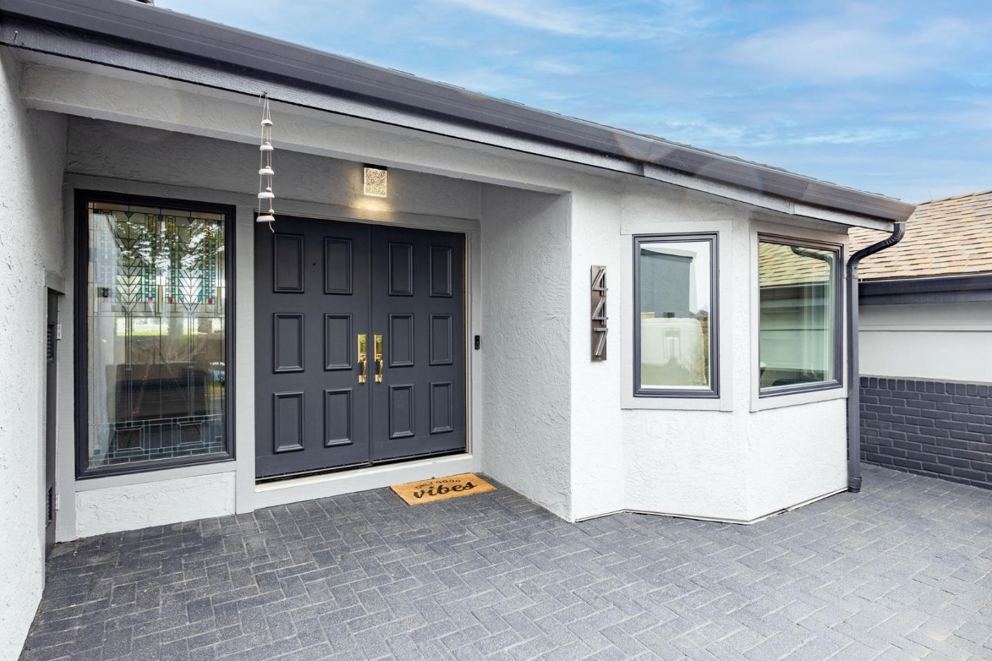 Detail Gallery Image 3 of 63 For 447 Burning Tree Ct, Half Moon Bay,  CA 94019 - 3 Beds | 2/1 Baths