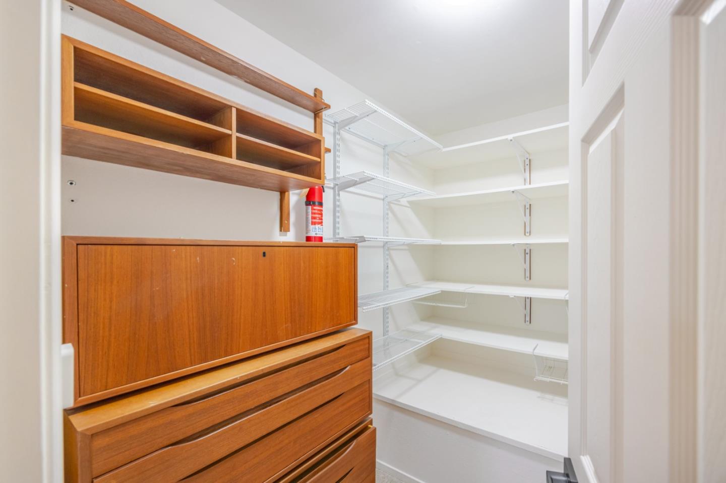 Detail Gallery Image 32 of 63 For 447 Burning Tree Ct, Half Moon Bay,  CA 94019 - 3 Beds | 2/1 Baths