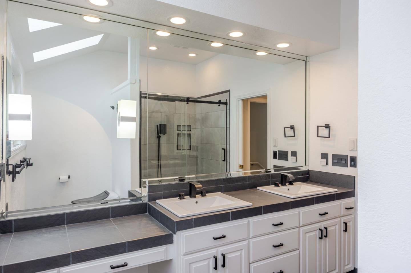 Detail Gallery Image 37 of 63 For 447 Burning Tree Ct, Half Moon Bay,  CA 94019 - 3 Beds | 2/1 Baths