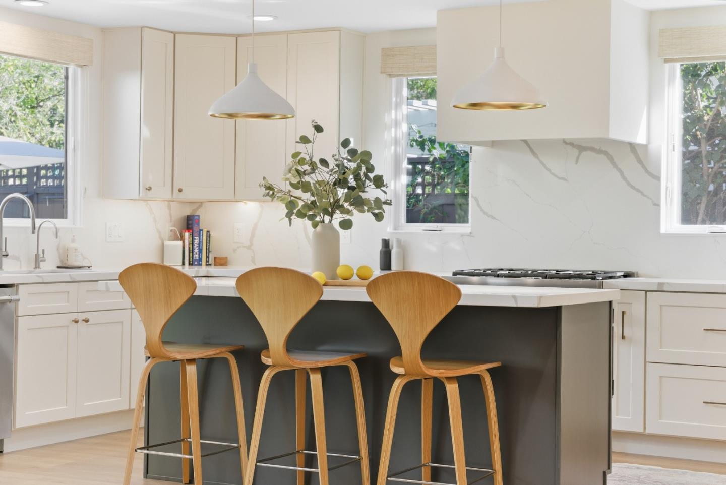 Detail Gallery Image 13 of 91 For 3604 Cuen Ct, San Jose,  CA 95136 - 4 Beds | 2/1 Baths