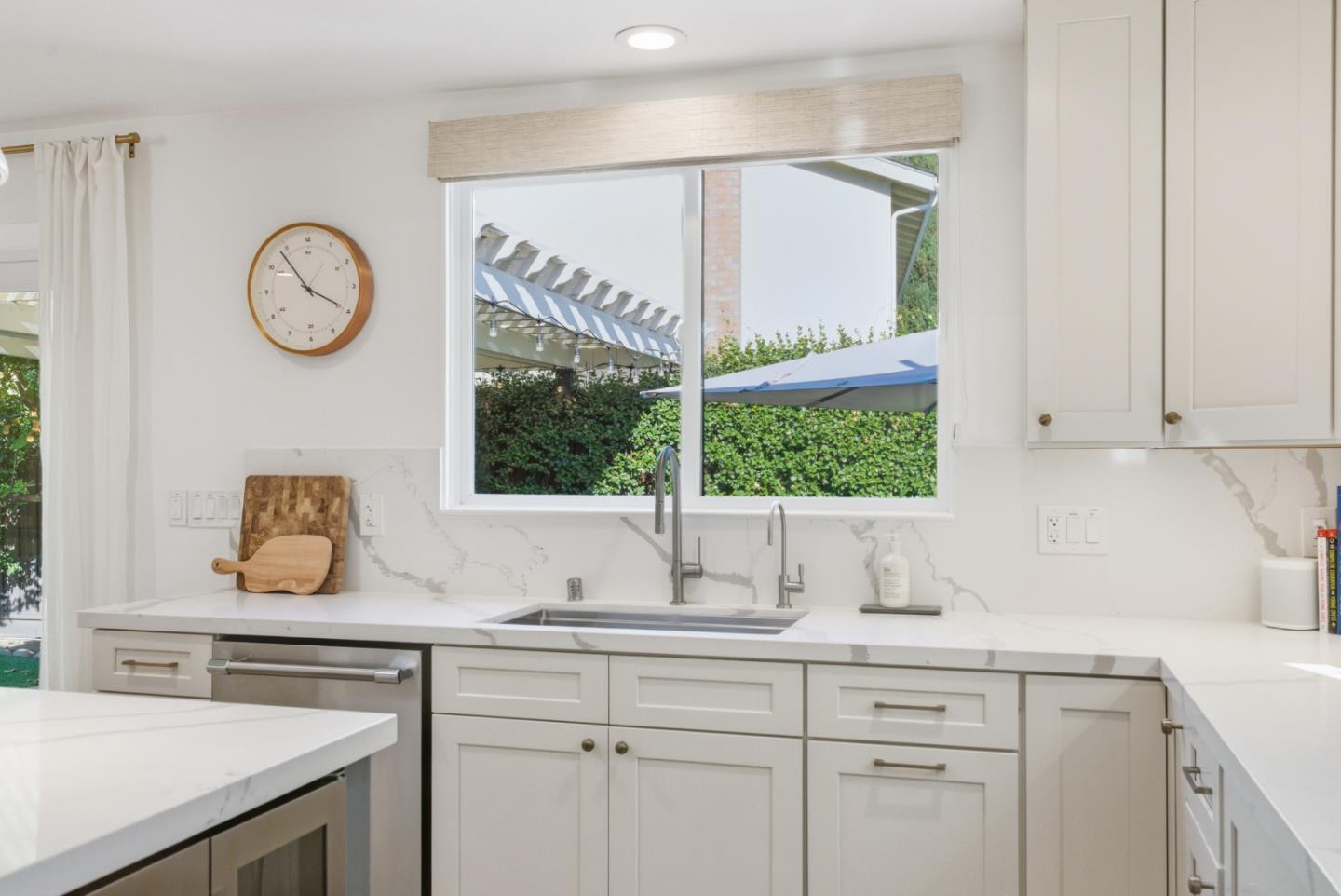 Detail Gallery Image 15 of 91 For 3604 Cuen Ct, San Jose,  CA 95136 - 4 Beds | 2/1 Baths