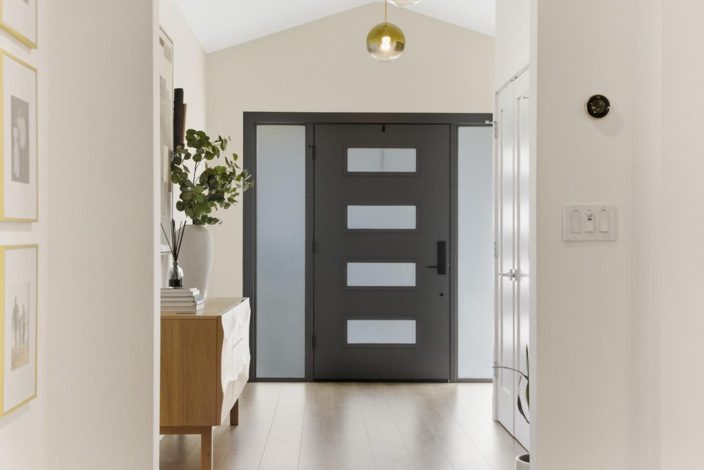 Detail Gallery Image 5 of 91 For 3604 Cuen Ct, San Jose,  CA 95136 - 4 Beds | 2/1 Baths