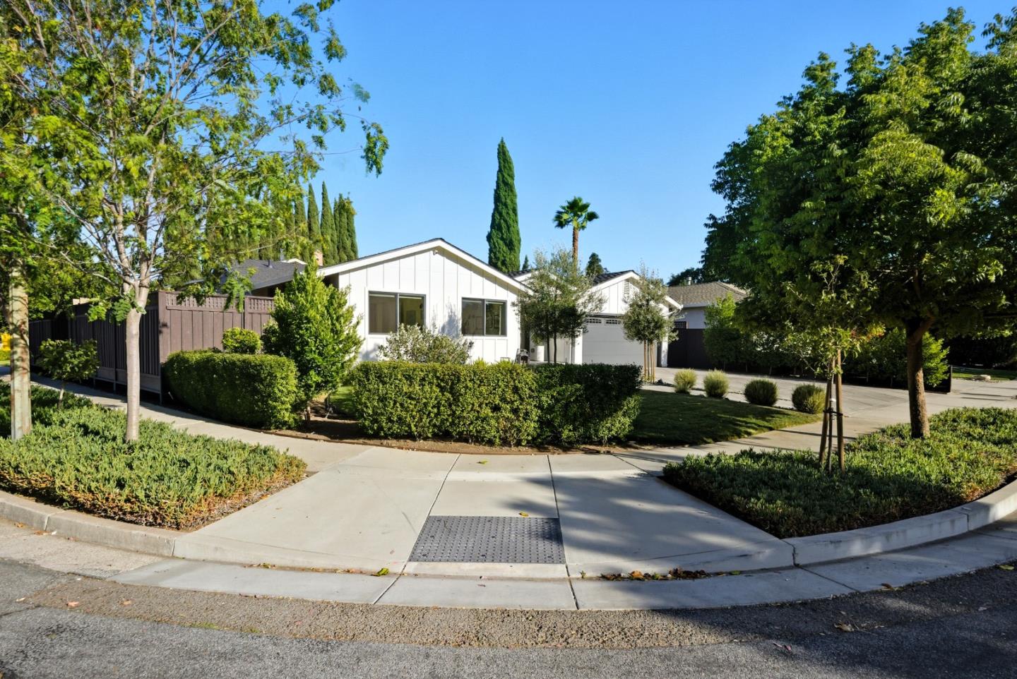 Detail Gallery Image 78 of 91 For 3604 Cuen Ct, San Jose,  CA 95136 - 4 Beds | 2/1 Baths