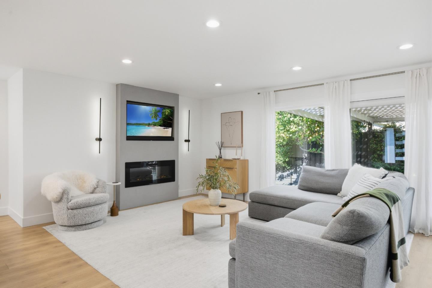 Detail Gallery Image 9 of 91 For 3604 Cuen Ct, San Jose,  CA 95136 - 4 Beds | 2/1 Baths