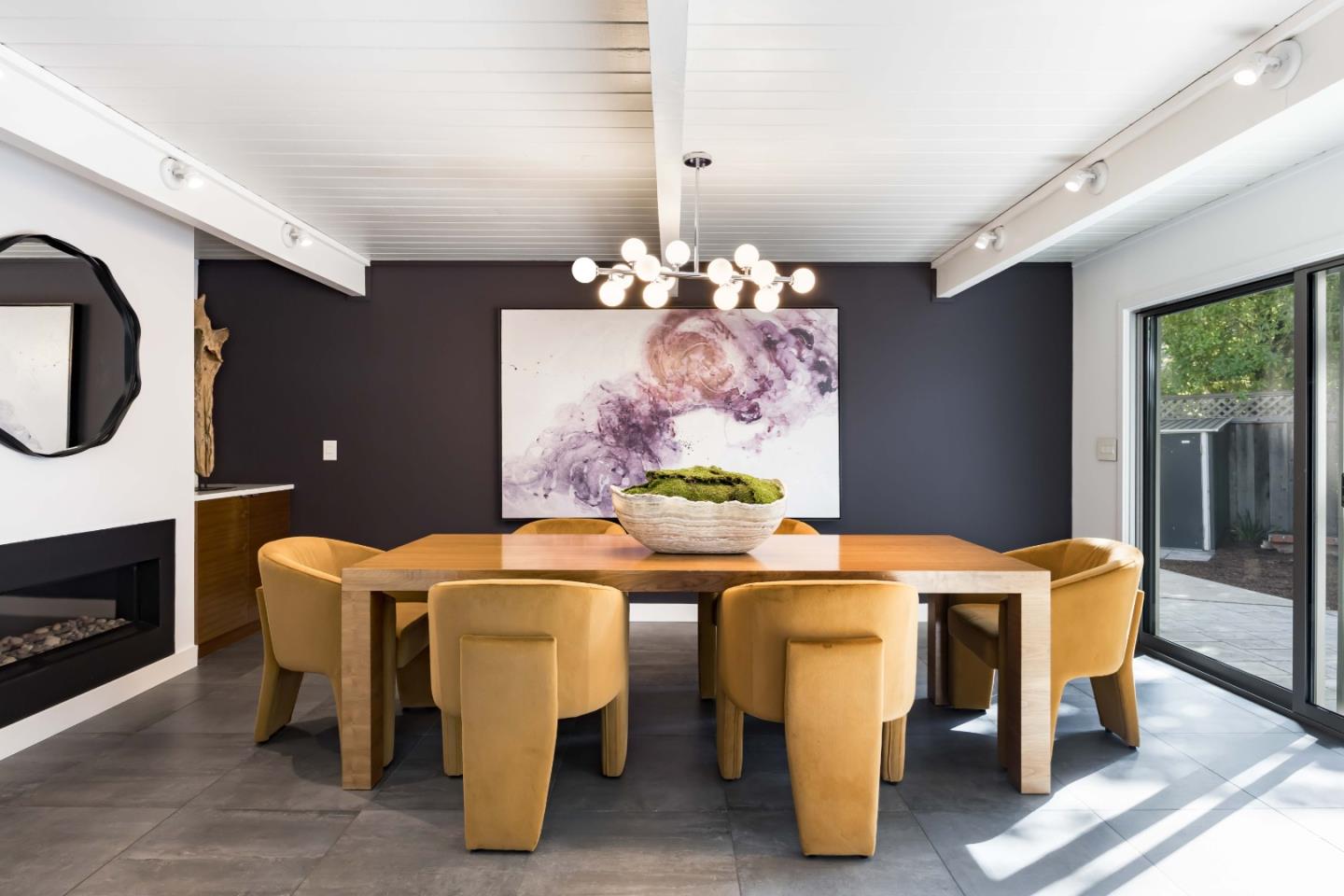 Detail Gallery Image 10 of 30 For 3502 Arbutus Ave, Palo Alto,  CA 94303 - 4 Beds | 2/1 Baths