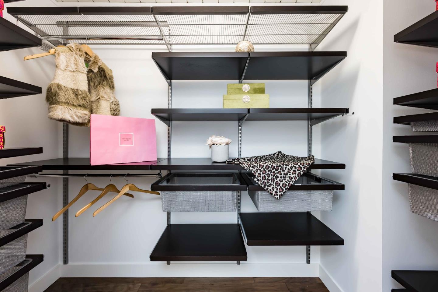 Detail Gallery Image 20 of 30 For 3502 Arbutus Ave, Palo Alto,  CA 94303 - 4 Beds | 2/1 Baths