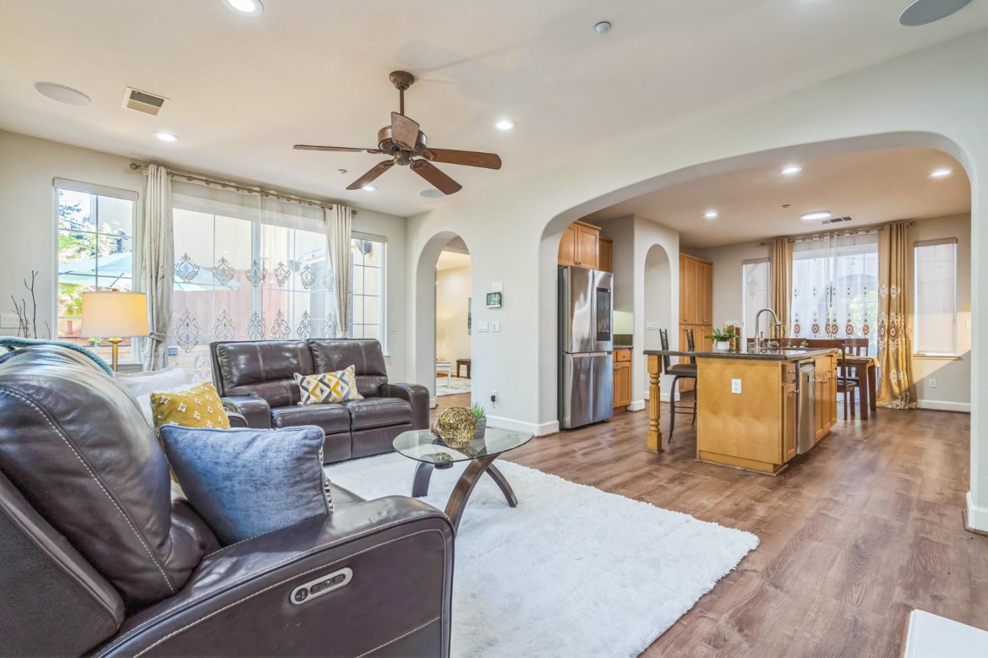 Detail Gallery Image 16 of 55 For 2371 Capistrello St, Dublin,  CA 94568 - 4 Beds | 3/1 Baths