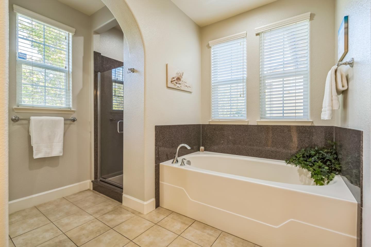 Detail Gallery Image 24 of 55 For 2371 Capistrello St, Dublin,  CA 94568 - 4 Beds | 3/1 Baths