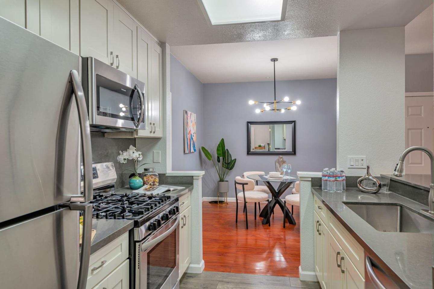 Detail Gallery Image 13 of 39 For 601 Arcadia Ter #103,  Sunnyvale,  CA 94085 - 1 Beds | 1 Baths