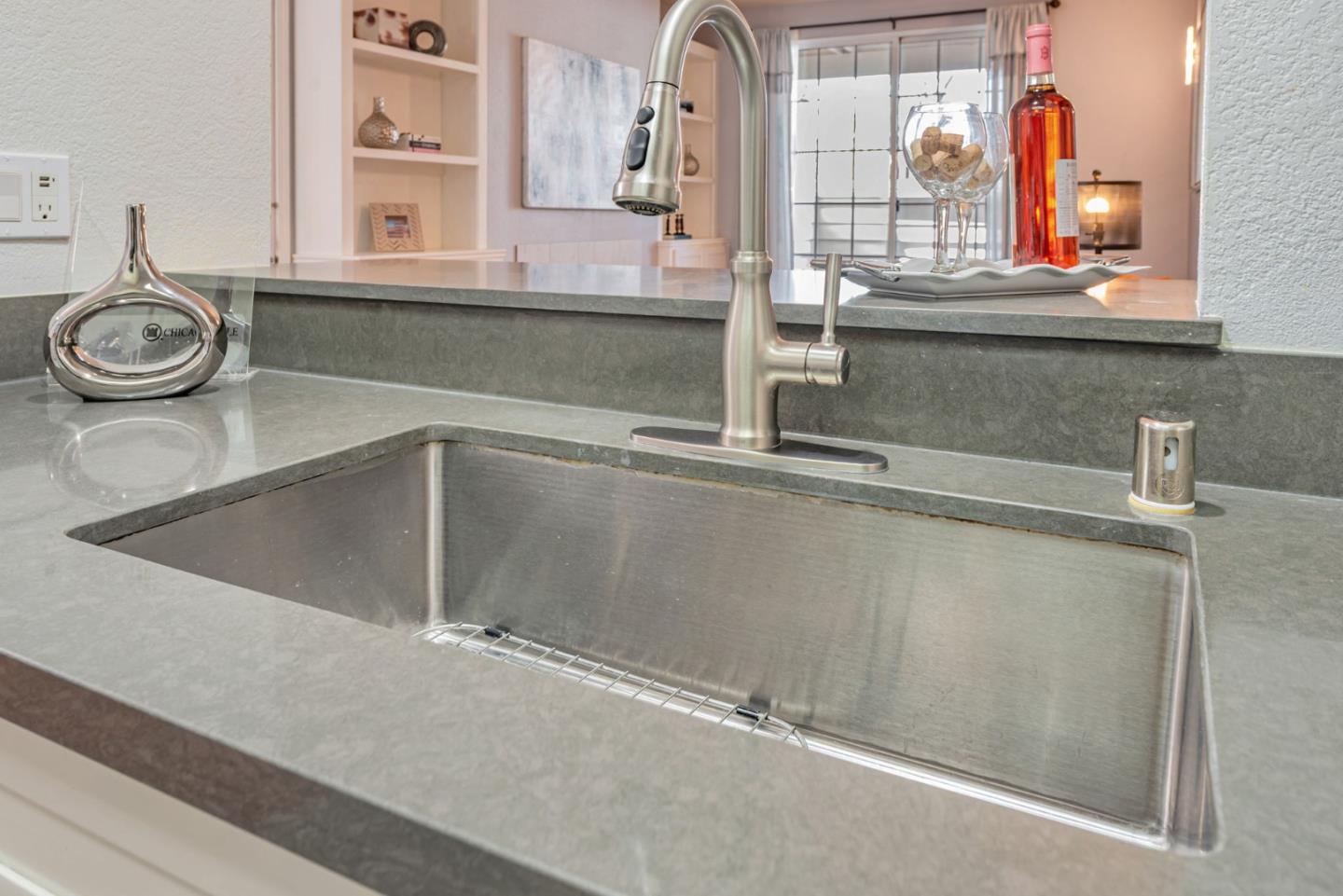 Detail Gallery Image 15 of 39 For 601 Arcadia Ter #103,  Sunnyvale,  CA 94085 - 1 Beds | 1 Baths