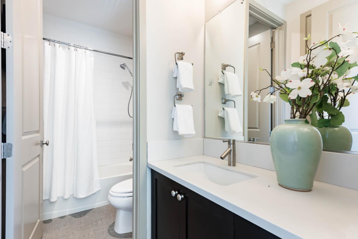 Detail Gallery Image 16 of 23 For 3428 Alma Village Cir, Palo Alto,  CA 94306 - 4 Beds | 3/1 Baths