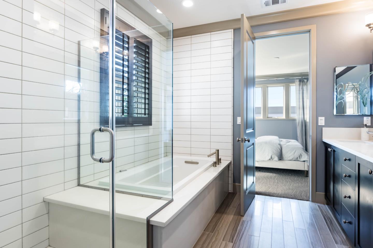 Detail Gallery Image 19 of 23 For 3428 Alma Village Cir, Palo Alto,  CA 94306 - 4 Beds | 3/1 Baths